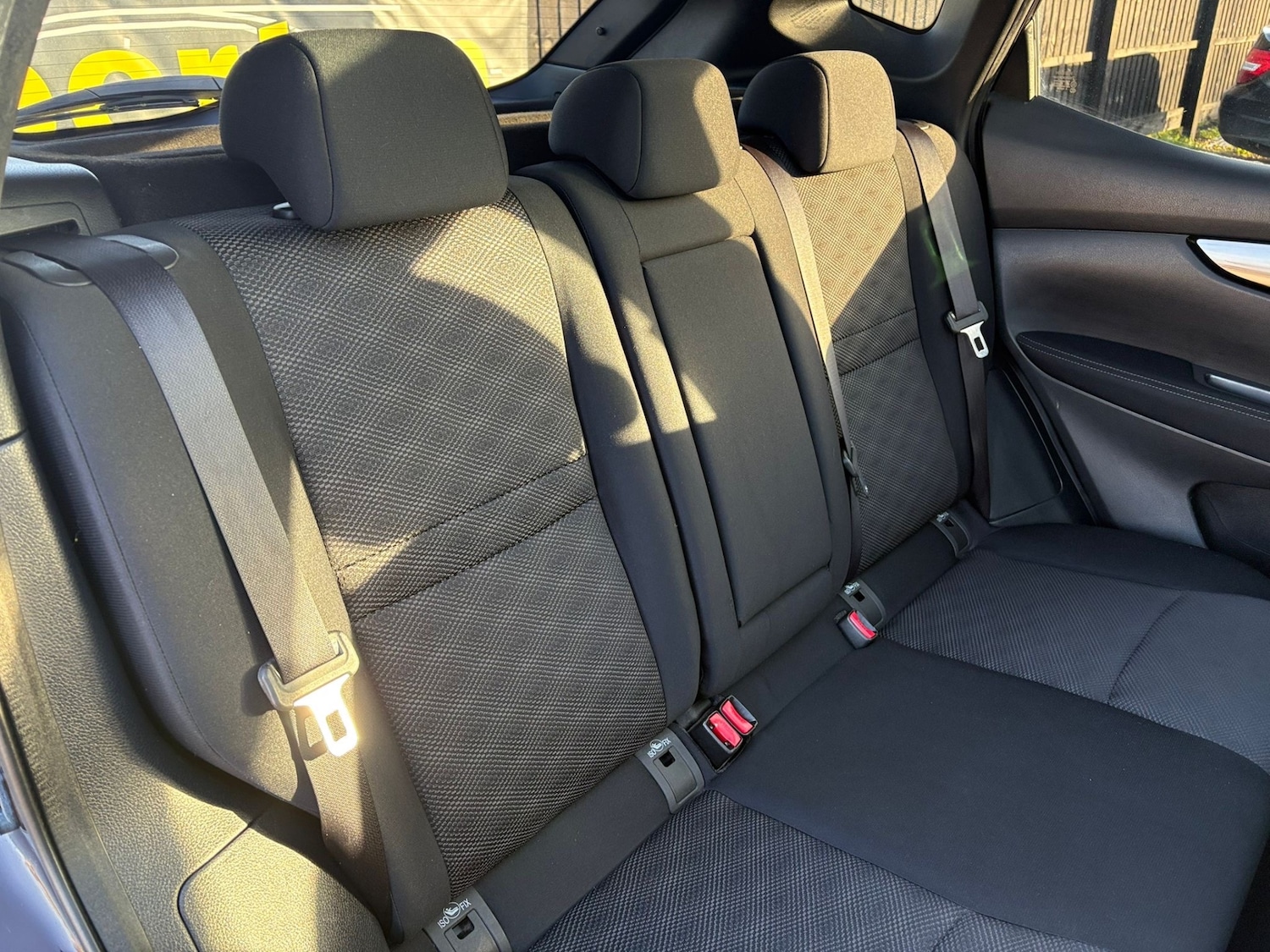 Used Nissan Qashqai 2015 for sale - 77474660: Photo 9