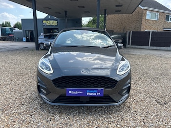 Used Ford Fiesta 2018 for sale - 78724750: Photo