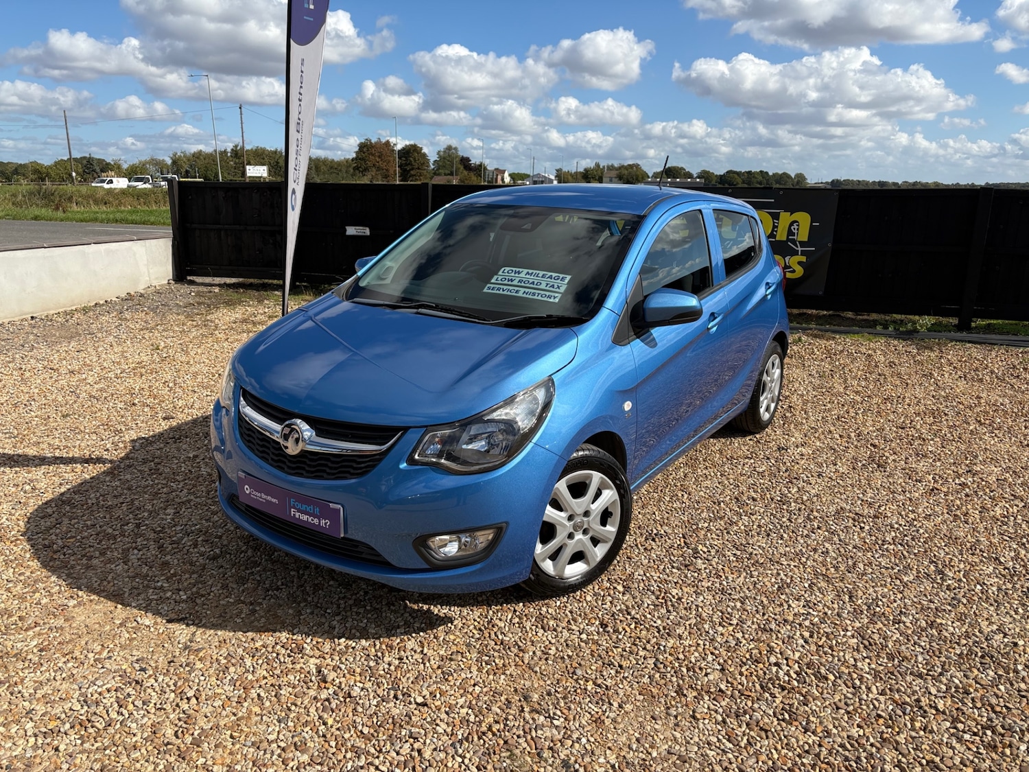 Used Vauxhall Viva 2016 for sale - 76065684: Photo 1