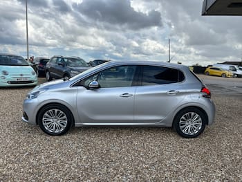Used Peugeot 208 2018 for sale - 79524490: Photo