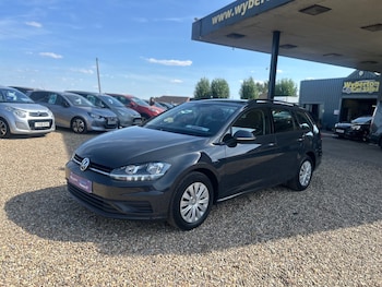 Used Volkswagen Golf 2019 for sale - 79446451: Photo