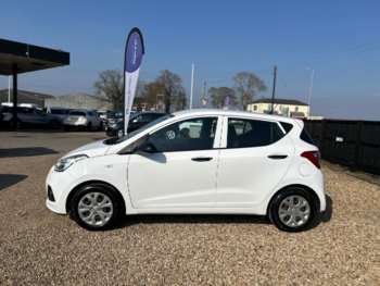 Used Hyundai i10 2015 for sale - 74073909: Photo