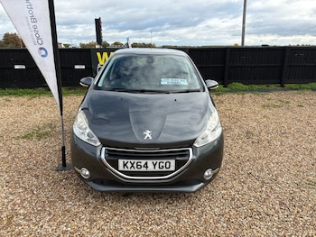 Used Peugeot 208 2014 for sale - 76466092: Photo