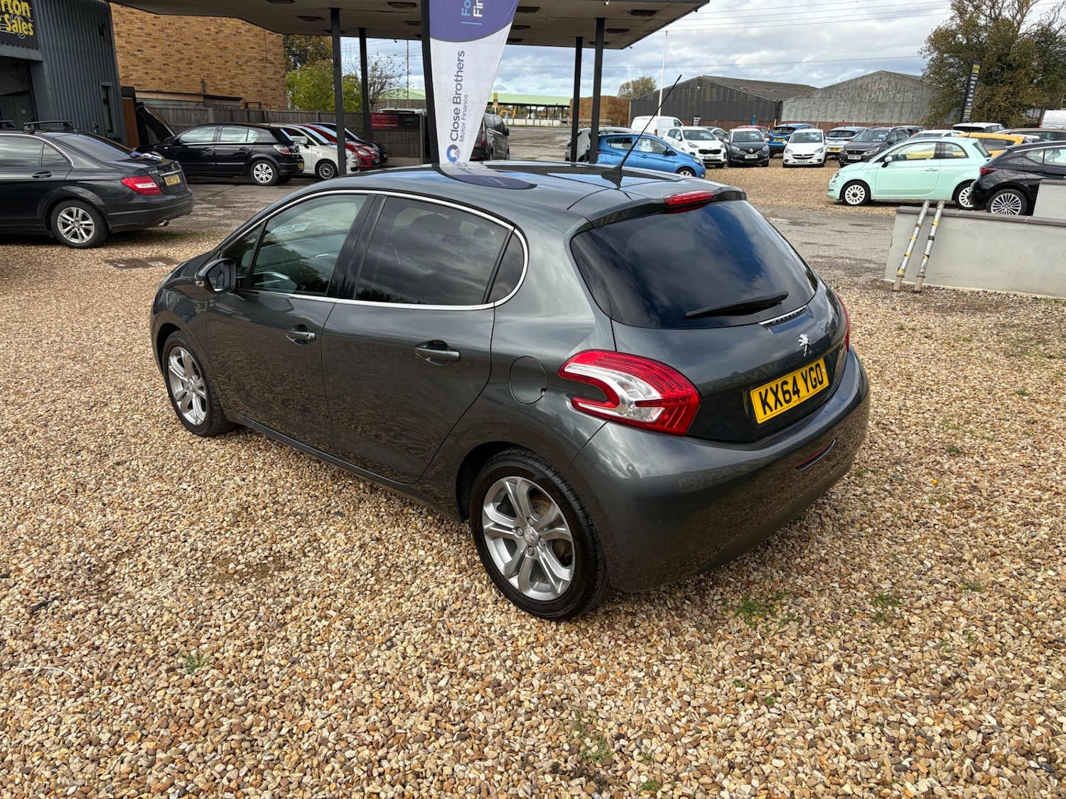 Used Peugeot 208 2014 for sale - 76466092: Photo 5