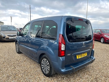 Used Peugeot Partner Tepee 2016 for sale - 77487090: Photo