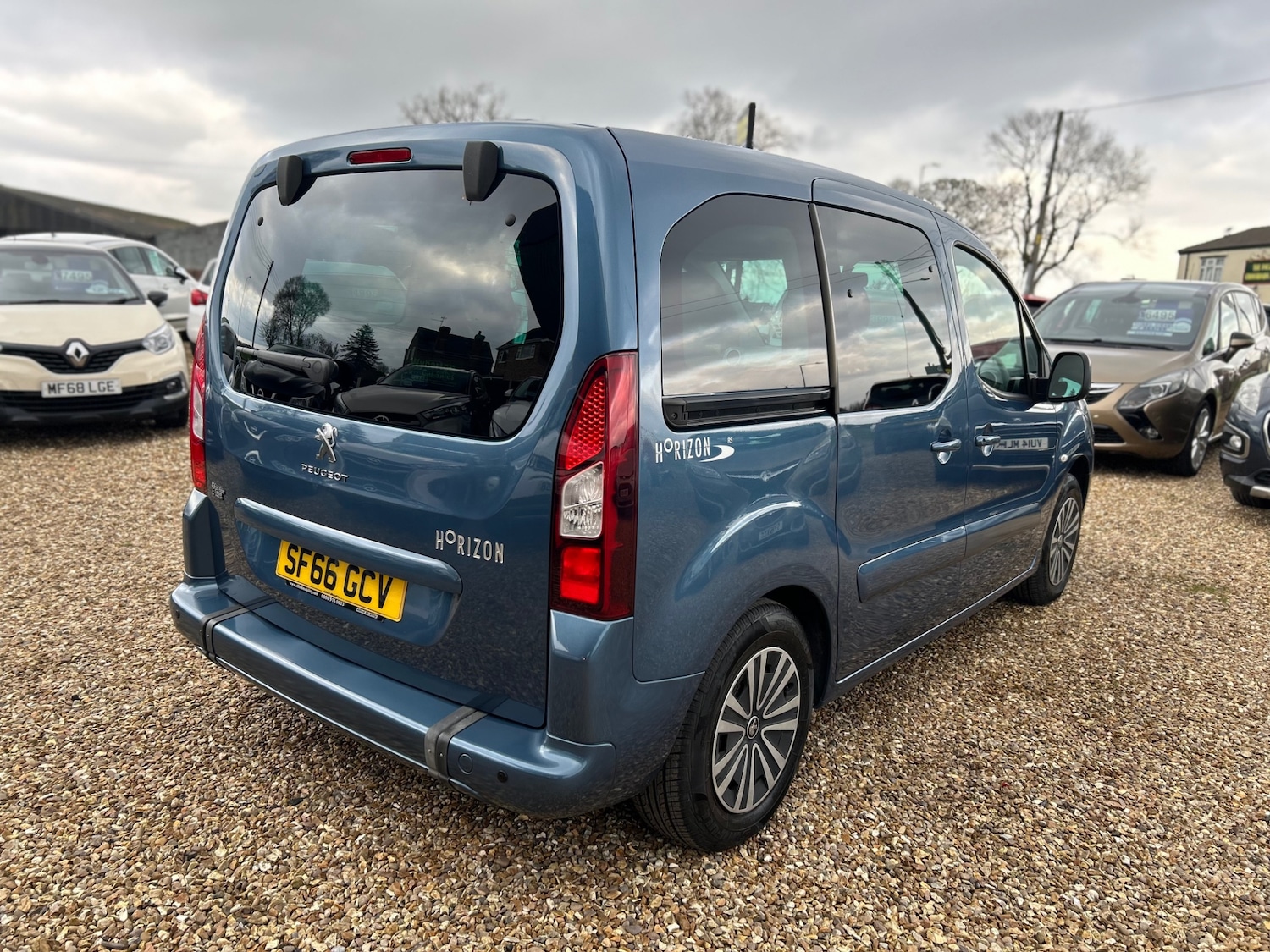 Used Peugeot Partner Tepee 2016 for sale - 77487090: Photo 6