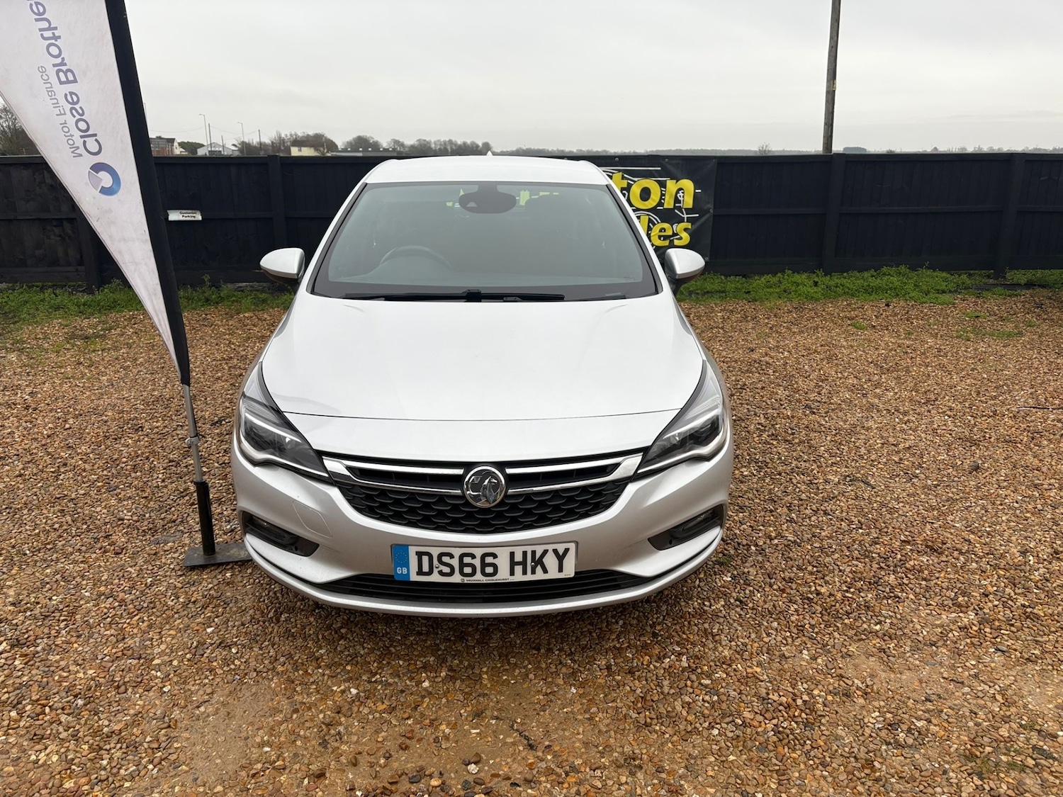 Used Vauxhall Astra 2016 for sale - 77474626: Photo 2