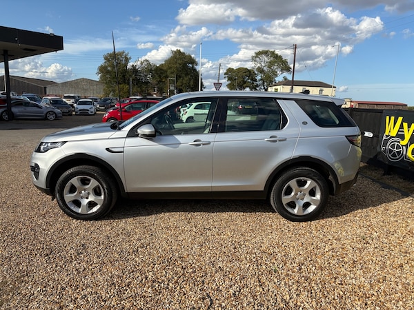 Used Land Rover Discovery Sport 2016 for sale - 76005727: Photo 3