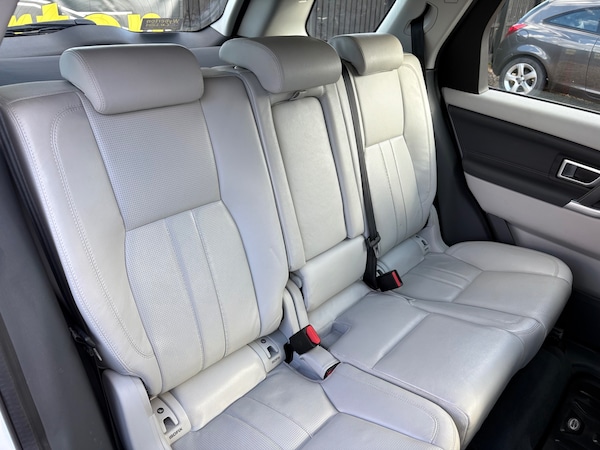 Used Land Rover Discovery Sport 2016 for sale - 76005727: Photo 8