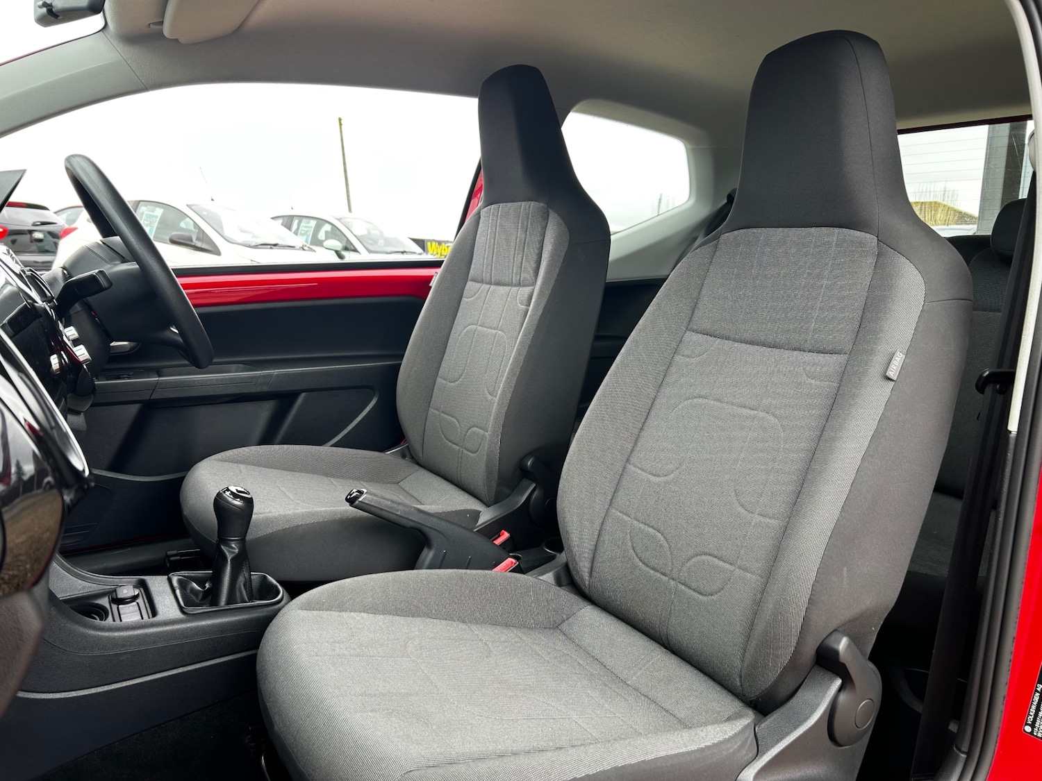 Used Volkswagen up! 2015 for sale - 73578349: Photo 14