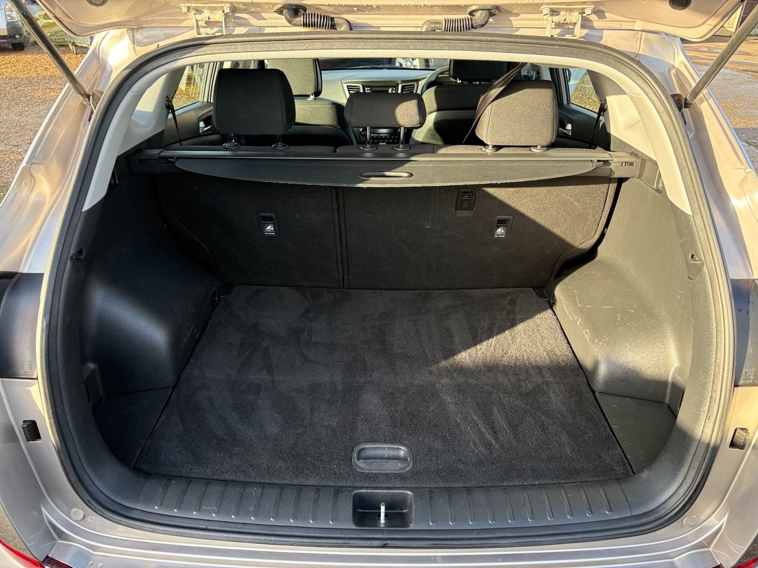 Used Hyundai TUCSON 2017 for sale - 76831105: Photo 9