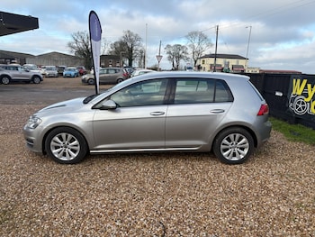 Used Volkswagen Golf 2013 for sale - 77365479: Photo