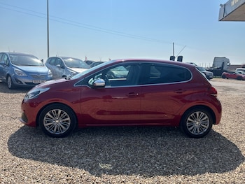 Used Peugeot 208 2017 for sale - 79098797: Photo