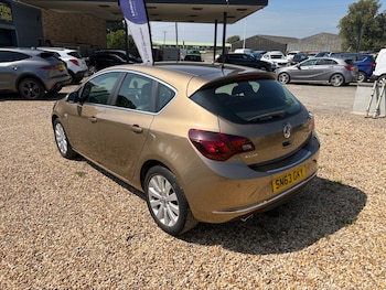 Used Vauxhall Astra 2013 for sale - 75546300: Photo