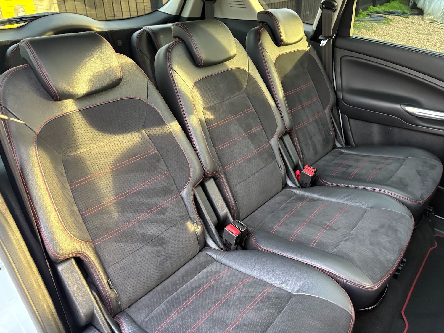 Used Ford S-Max 2013 for sale - 76466037: Photo 9