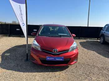 Used Toyota Yaris 2013 for sale - 73998182: Photo