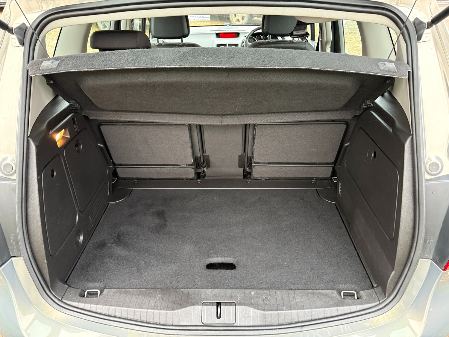 Used Vauxhall Meriva 2015 for sale - 76968947: Photo 8