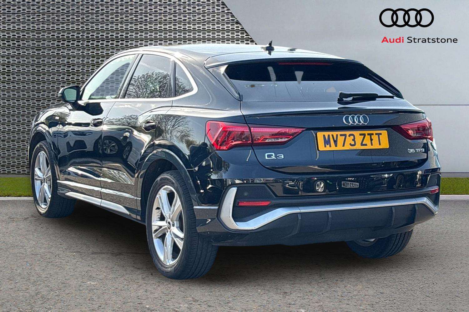 Used Audi Q3 2023 for sale - 78173899: Photo 3