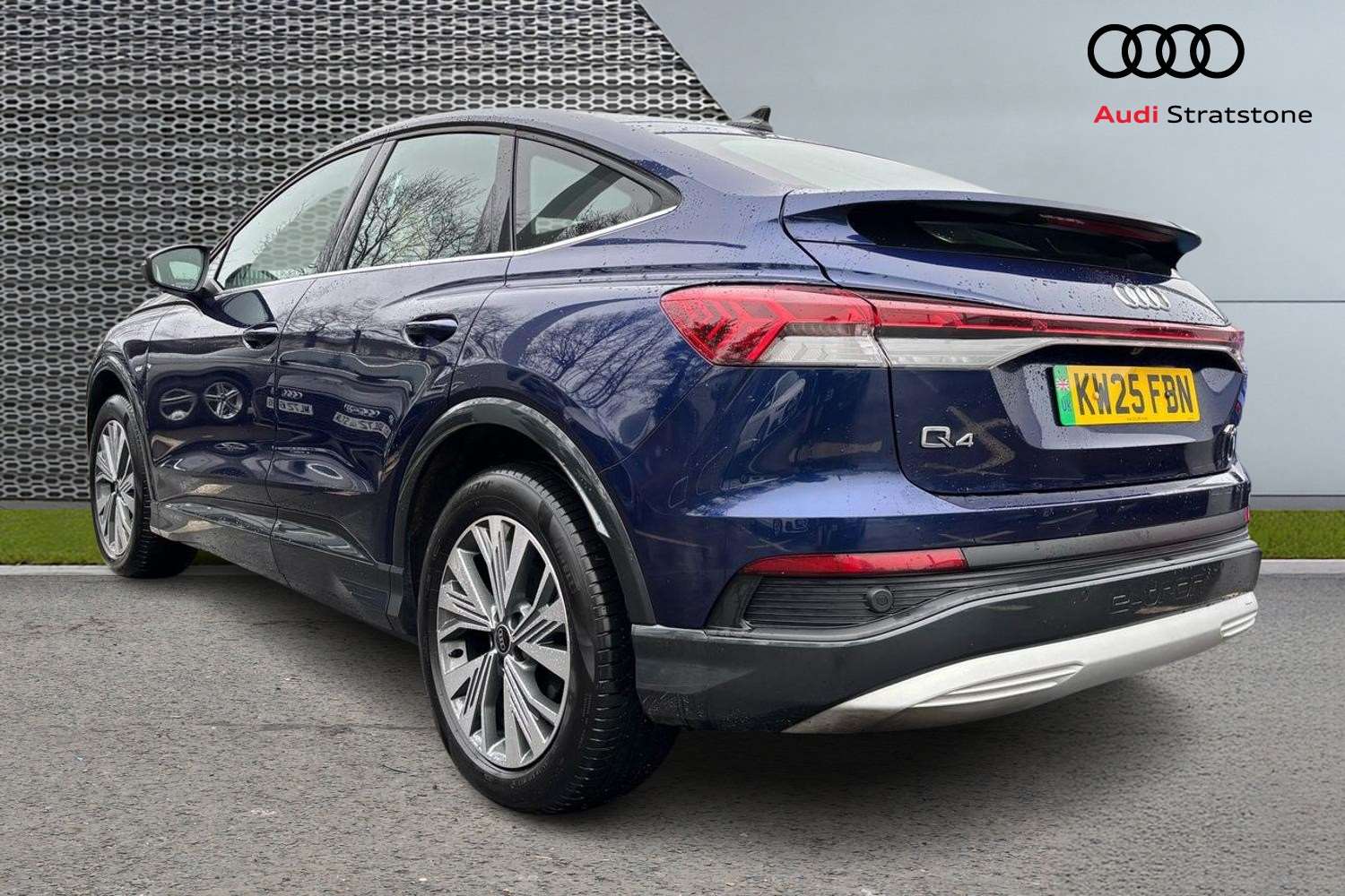 Used Audi Q4 e-tron 2025 for sale - 77373879: Photo 3