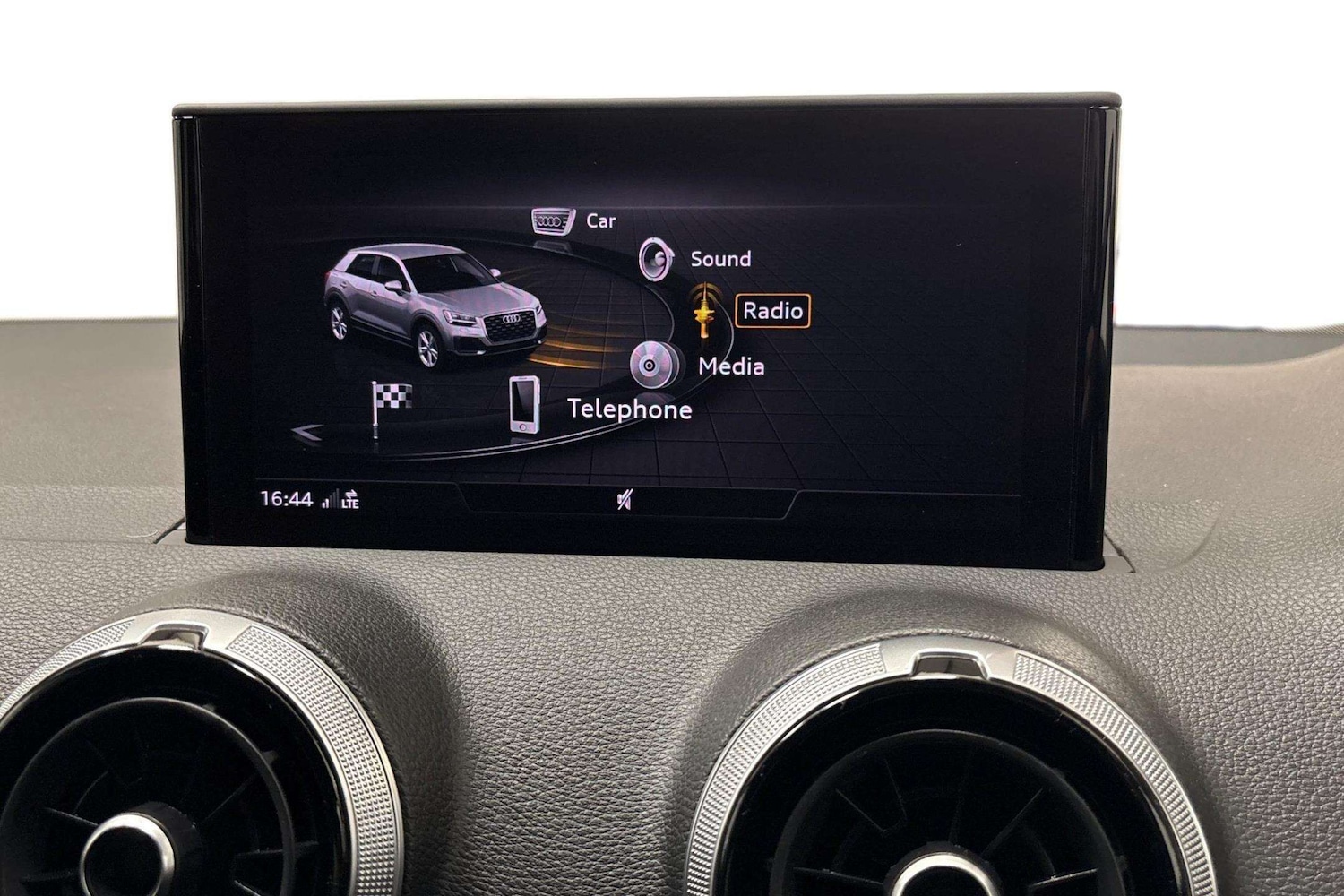 Used Audi Q2 2023 for sale - 77540864: Photo 8