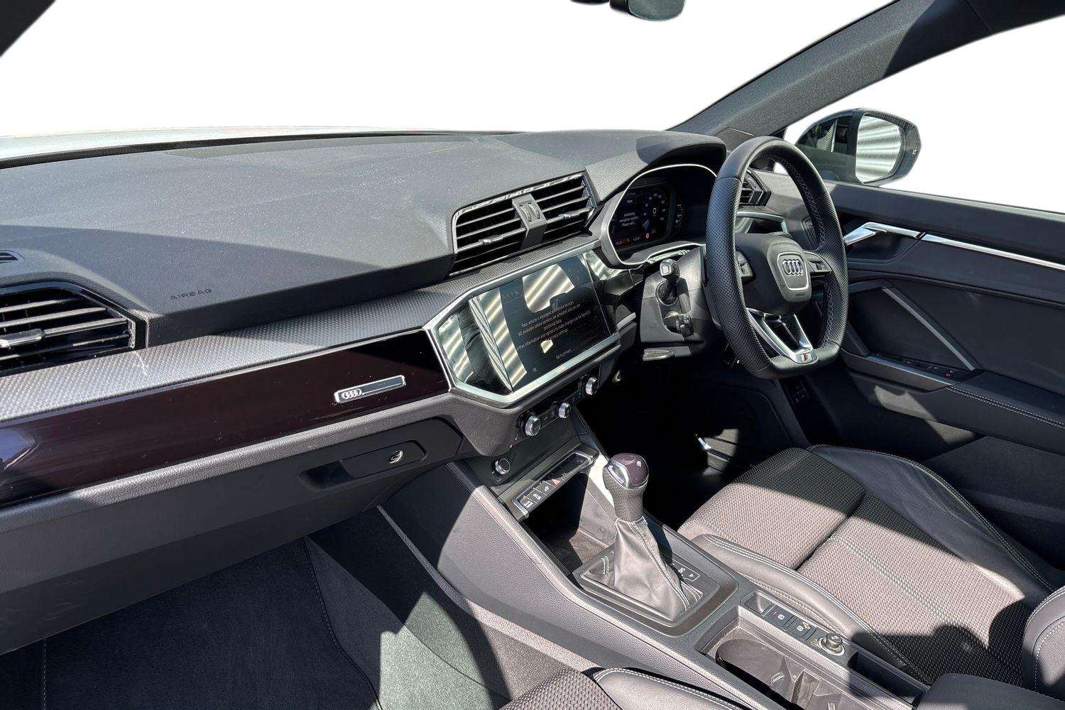 Used Audi Q3 2023 for sale - 78161354: Photo 2