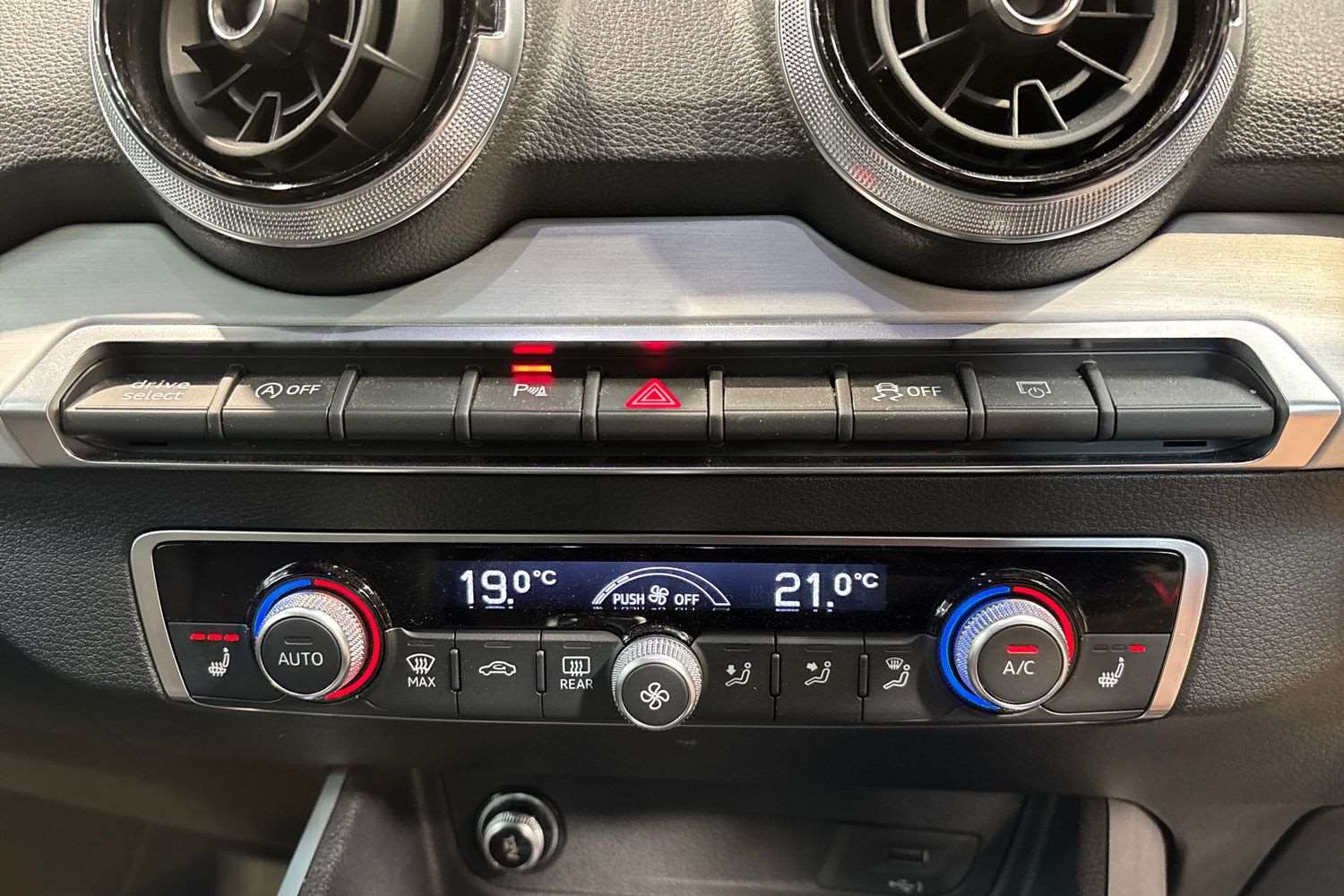 Used Audi Q2 2023 for sale - 77740797: Photo 33