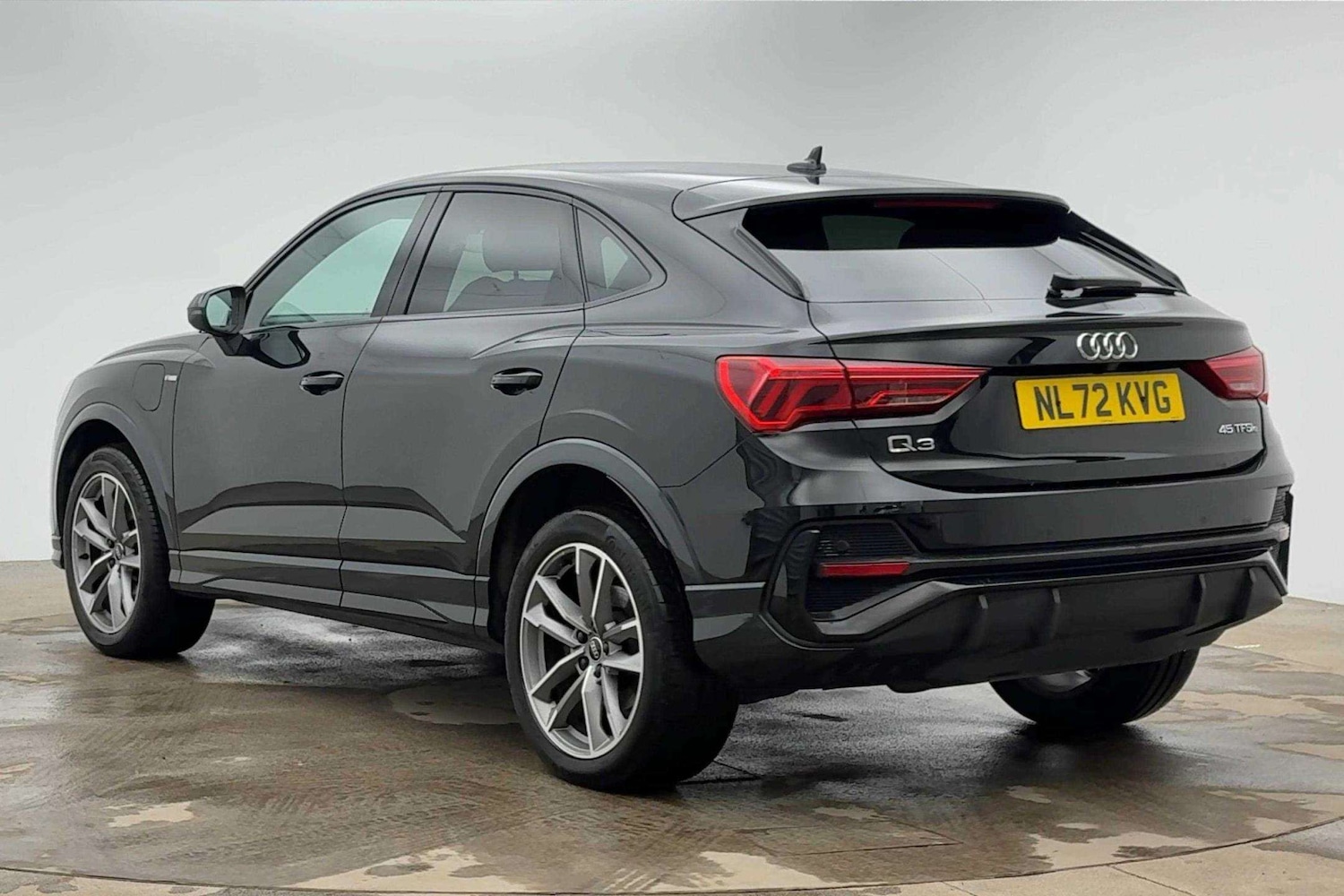 Used Audi Q3 2022 for sale - 77270142: Photo 3