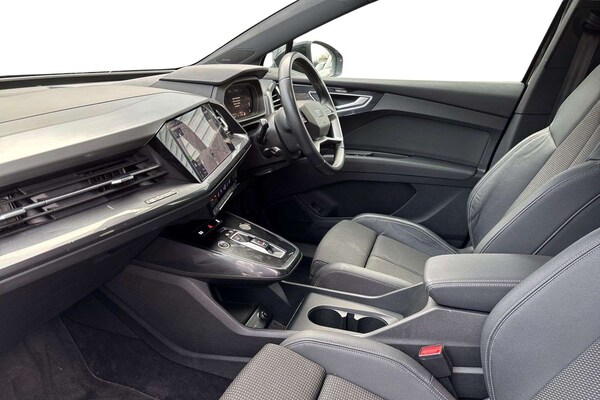 Used Audi Q4 e-tron 2025 for sale - 76075476: Photo 2