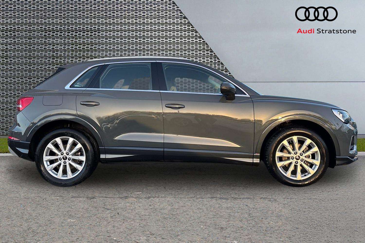 Used Audi Q3 2025 for sale - 76804859: Photo 4