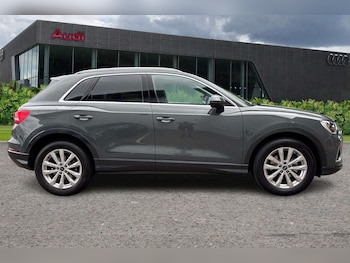 Used Audi Q3 2023 for sale - 76435799: Photo