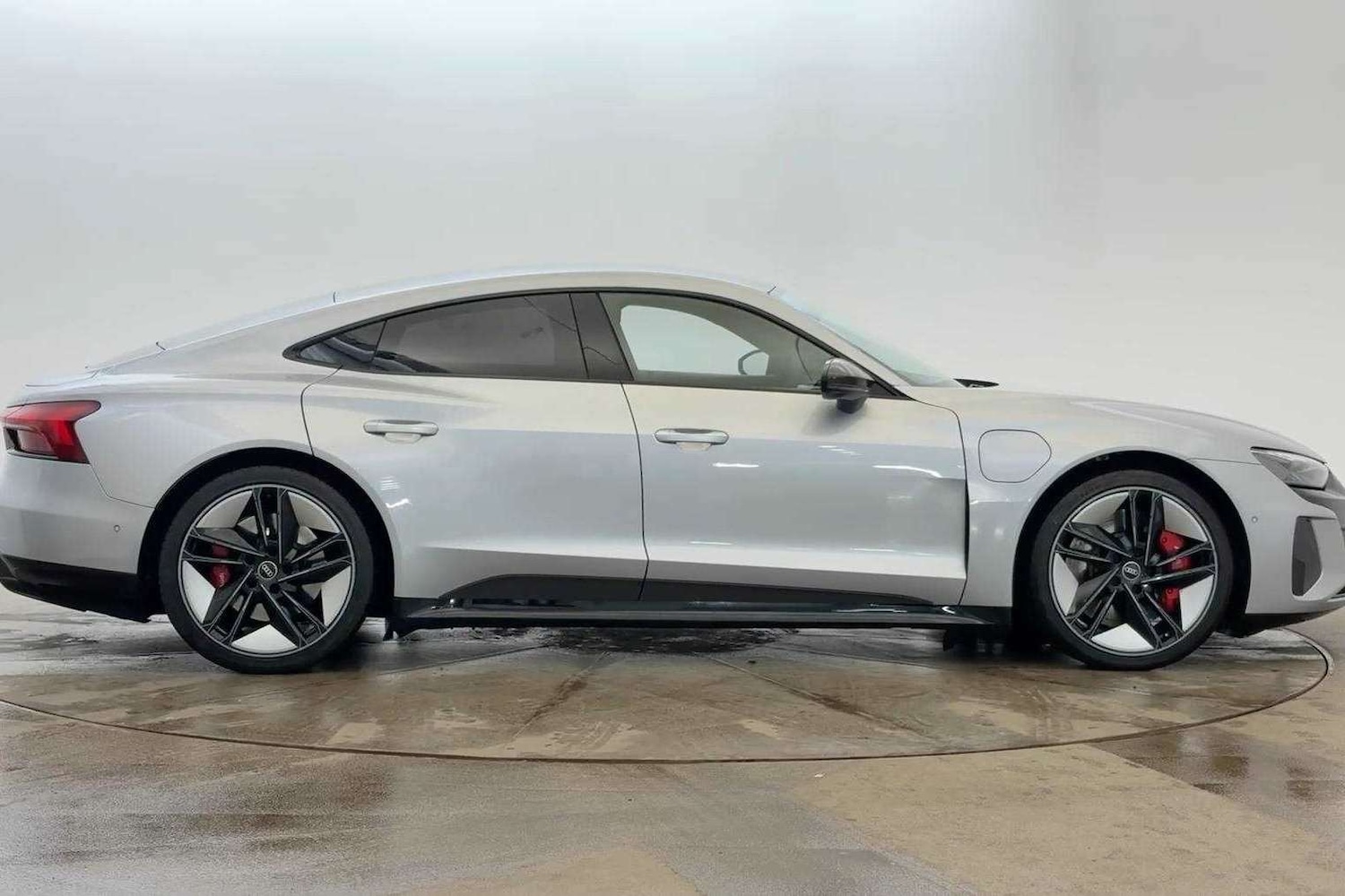 Used Audi RS e-tron GT 2021 for sale - 77270182: Photo 4