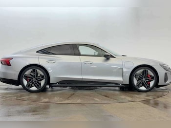 Used Audi RS e-tron GT 2021 for sale - 77270182: Photo