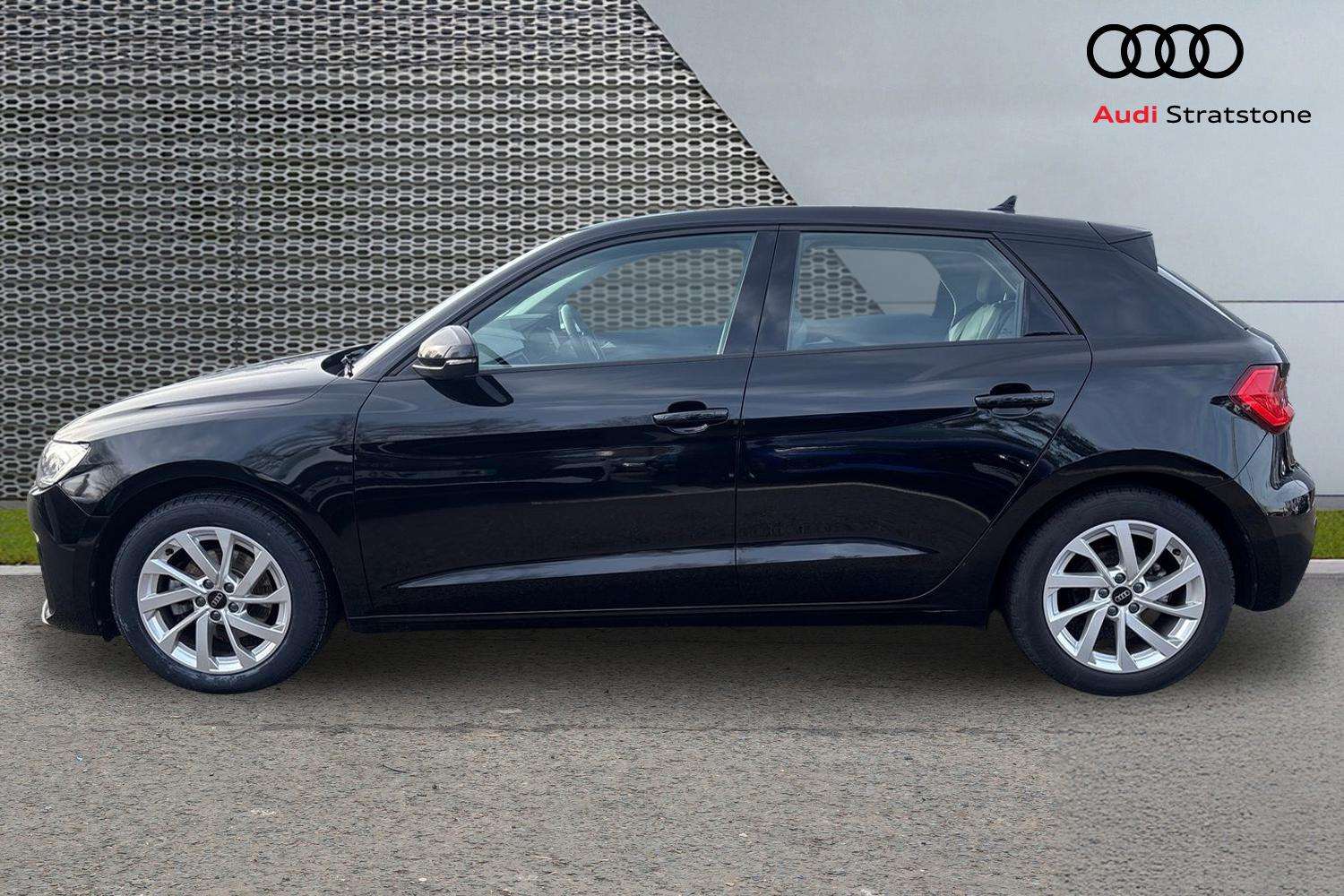 Used Audi A1 2023 for sale - 77589069: Photo 8