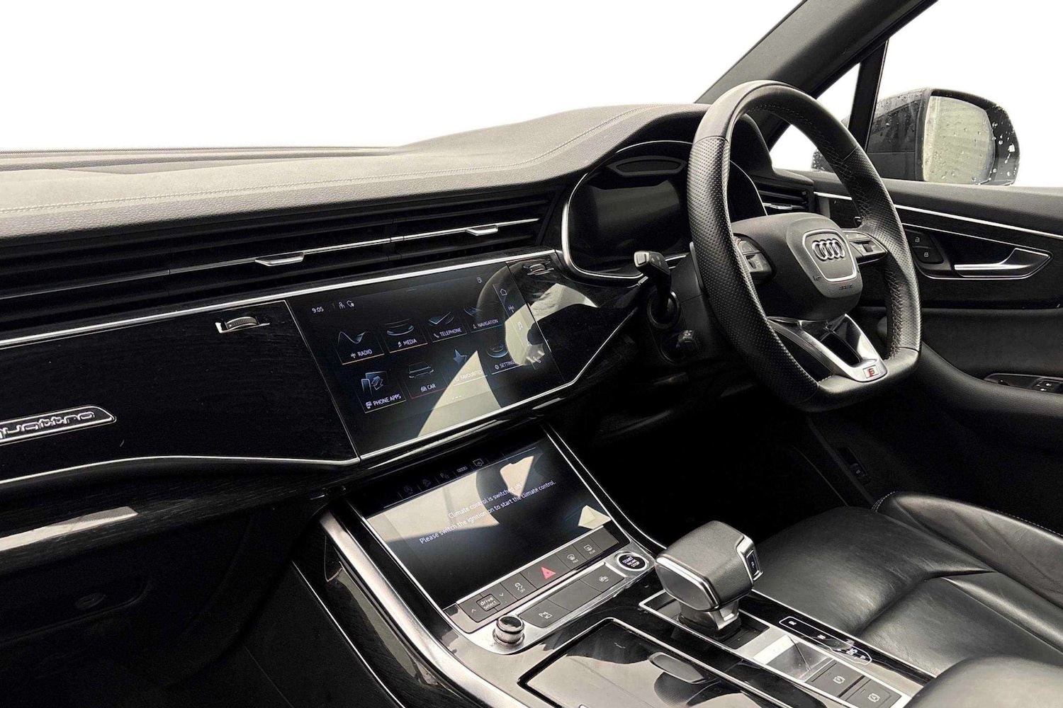 Used Audi Q7 2023 for sale - 77756591: Photo 2