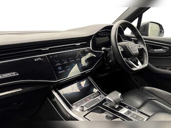 Used Audi Q7 2023 for sale - 77756591: Photo