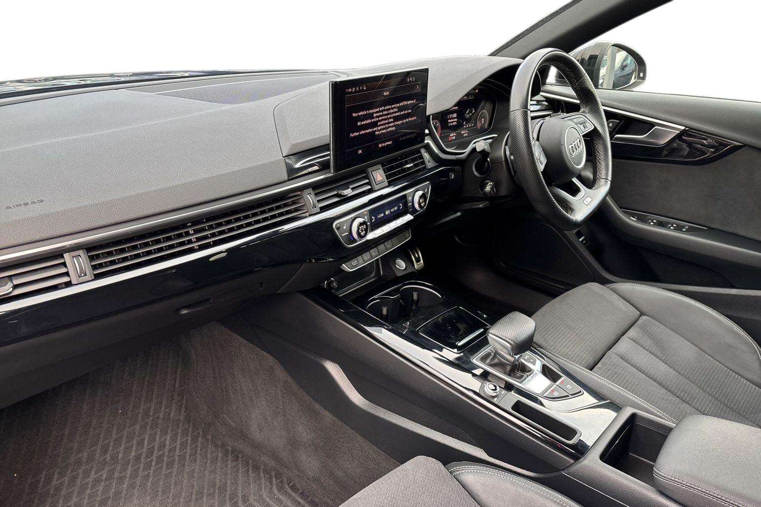 Used Audi A4 2022 for sale - 76804825: Photo 2