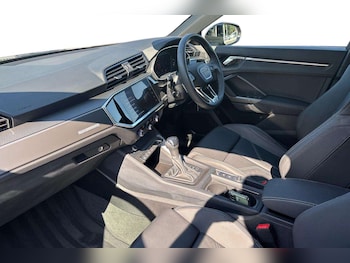 Used Audi Q3 2024 for sale - 79161252: Photo