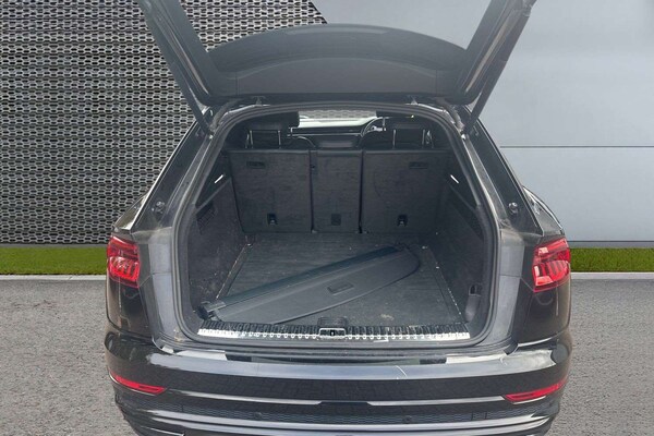 Used Audi Q8 2022 for sale - 76205210: Photo 13