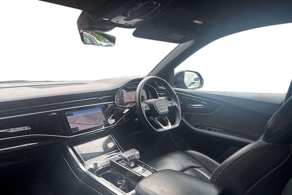 Used Audi Q8 2022 for sale - 76205210: Photo 2