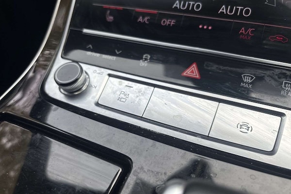 Used Audi Q8 2022 for sale - 76205210: Photo 35