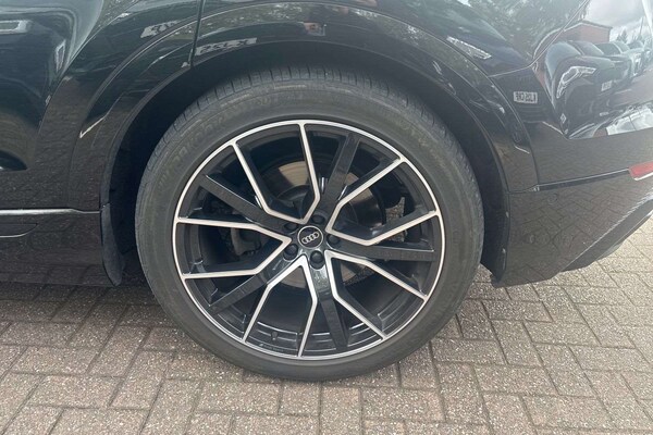 Used Audi Q8 2022 for sale - 76205210: Photo 9