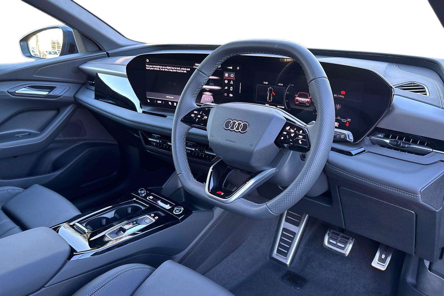 Used Audi Q6 e-tron 2025 for sale - 77123336: Photo 2