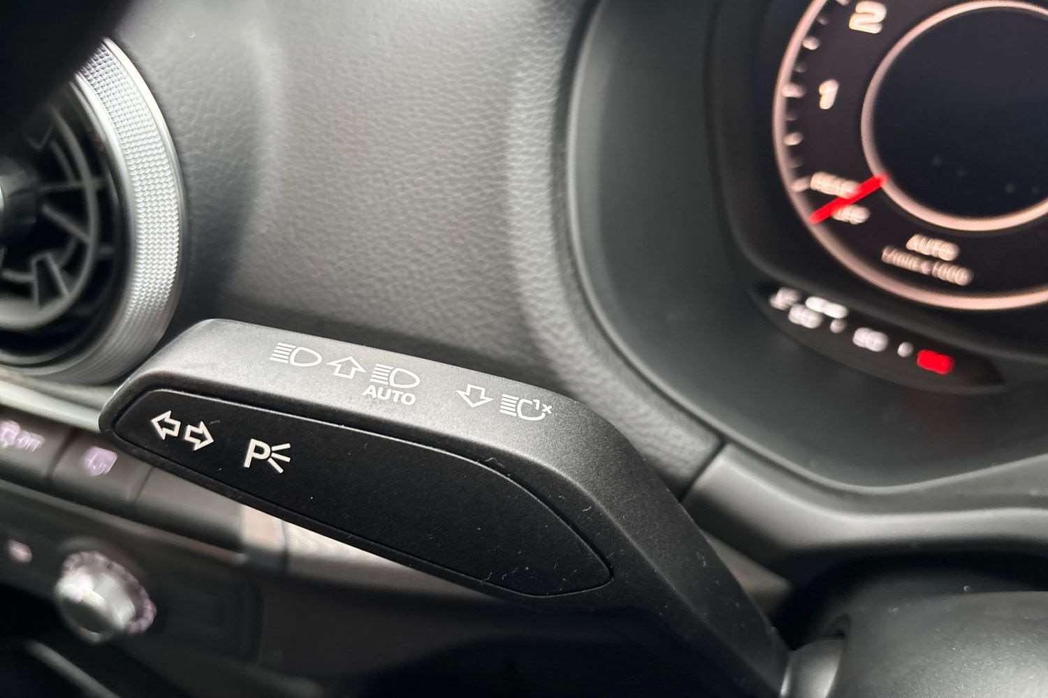 Used Audi Q2 2022 for sale - 77123534: Photo 34