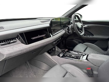 Used Audi Q6 e-tron 2025 for sale - 75785085: Photo