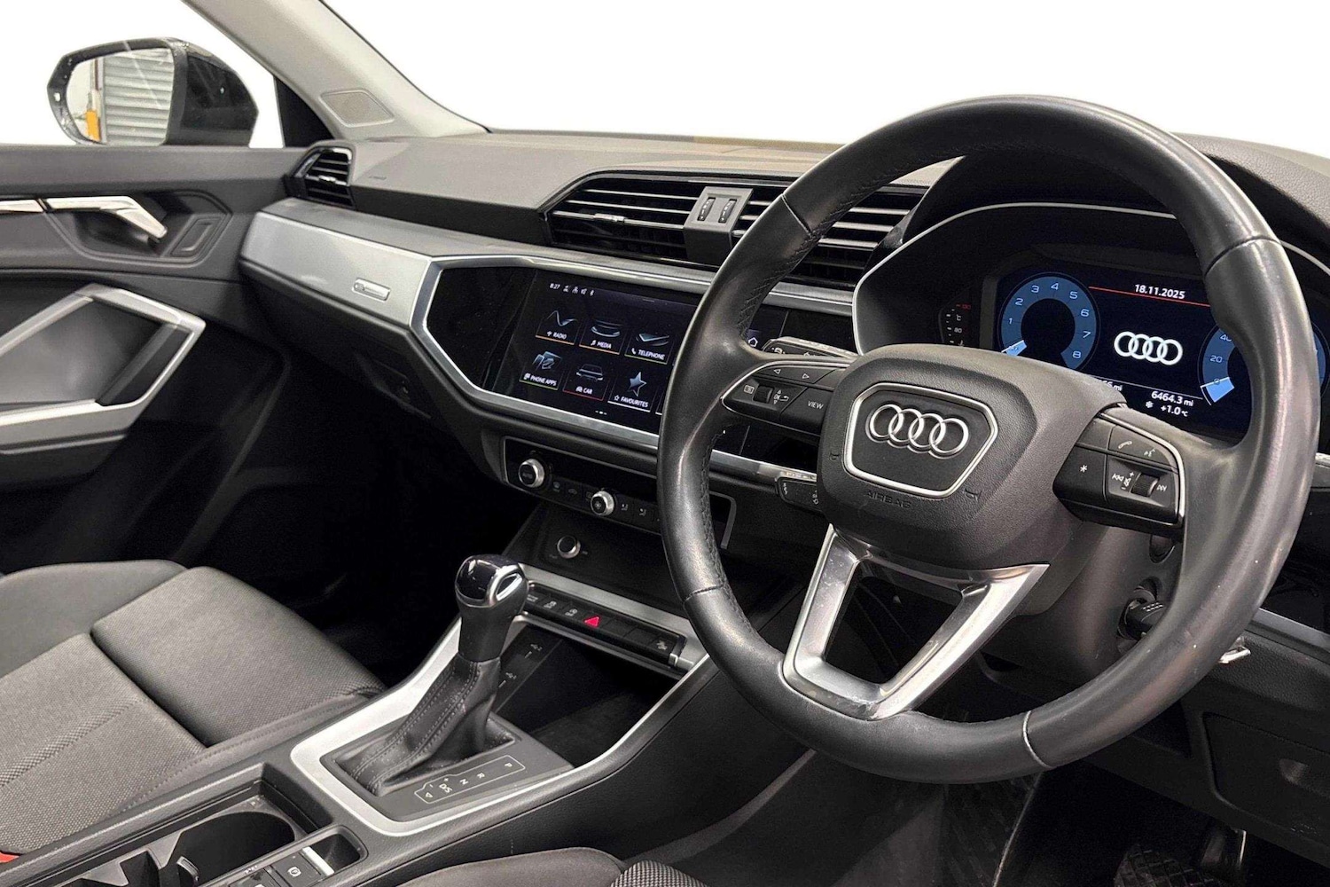 Used Audi Q3 2022 for sale - 77270260: Photo 6