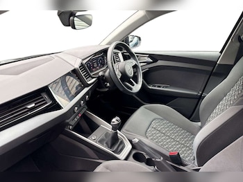 Used Audi A1 2022 for sale - 76141850: Photo 2