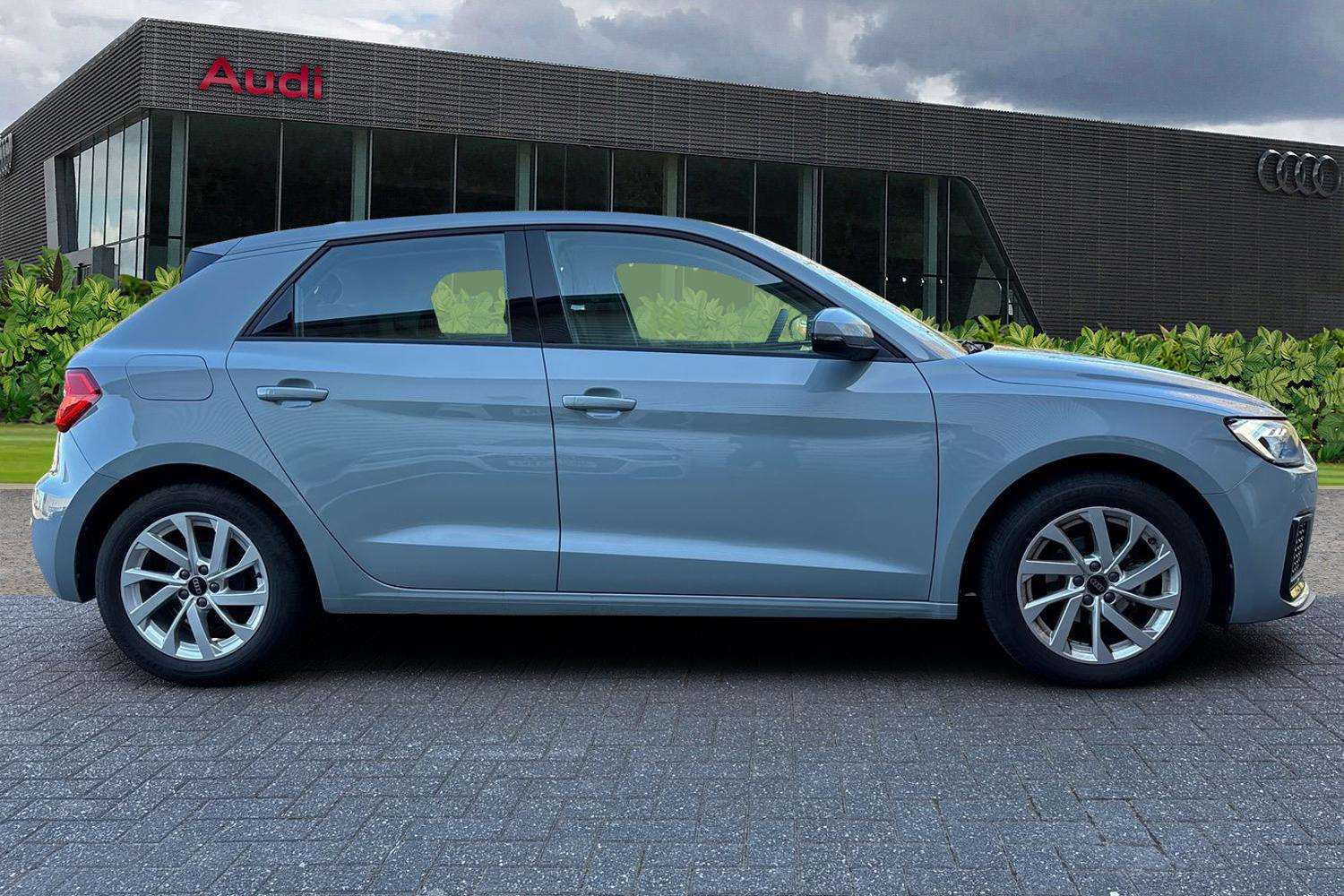 Used Audi A1 2023 for sale - 76475921: Photo 4