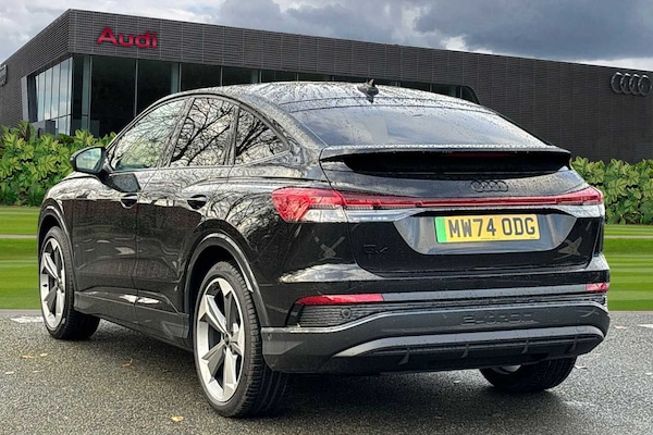 Used Audi Q4 e-tron 2024 for sale - 76252190: Photo 3
