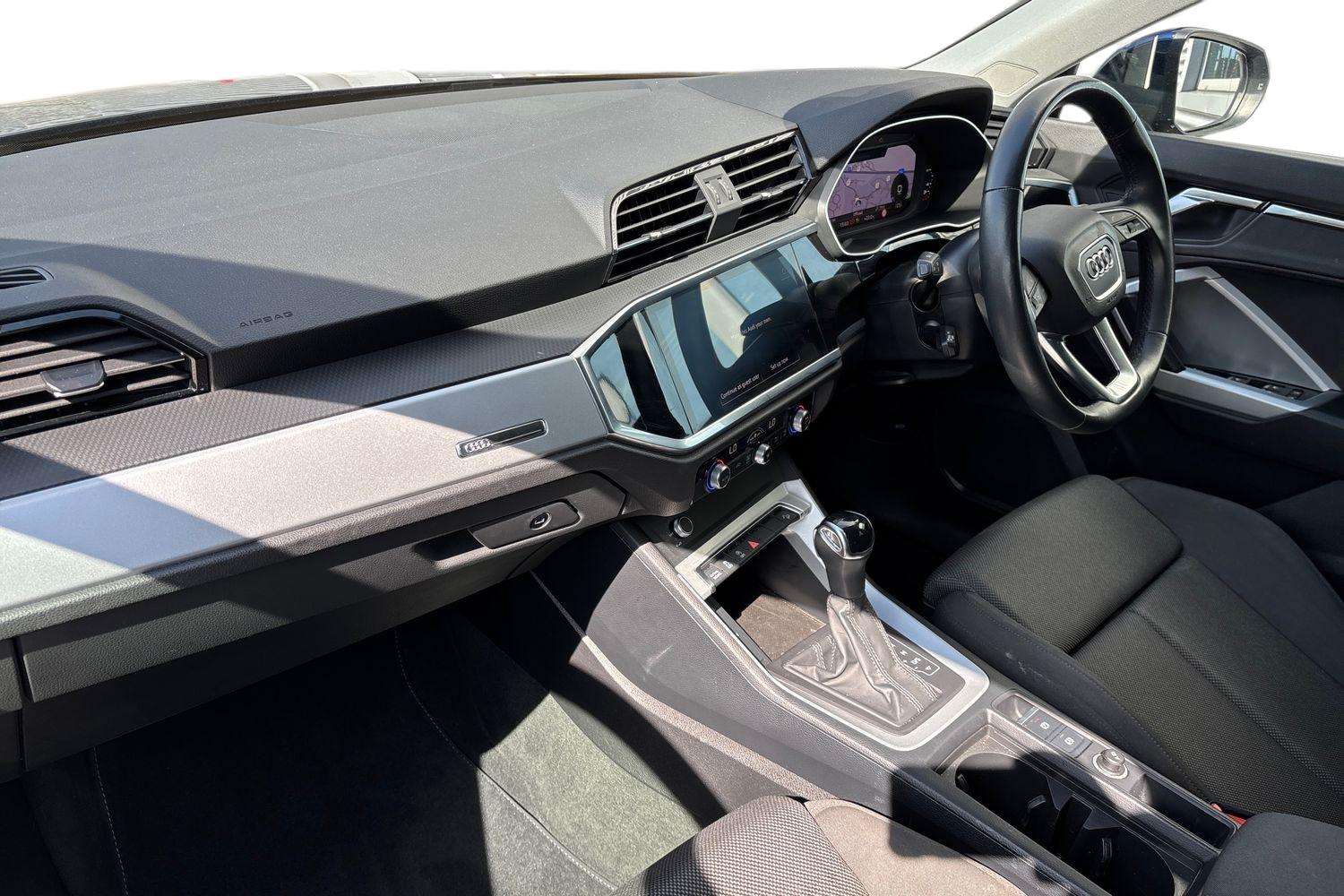 Used Audi Q3 2021 for sale - 78161319: Photo 2