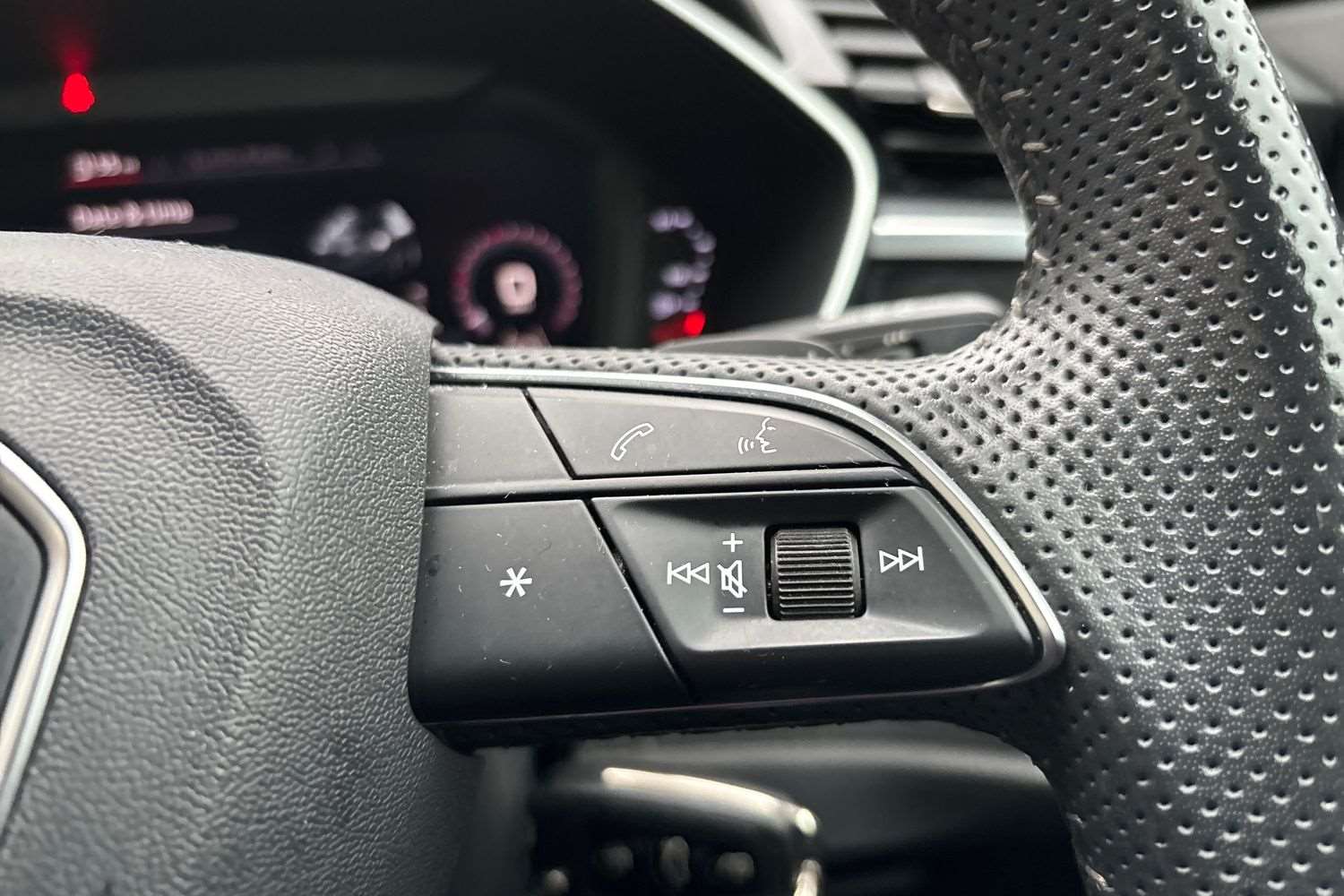 Used Audi Q3 2019 for sale - 76789324: Photo 17